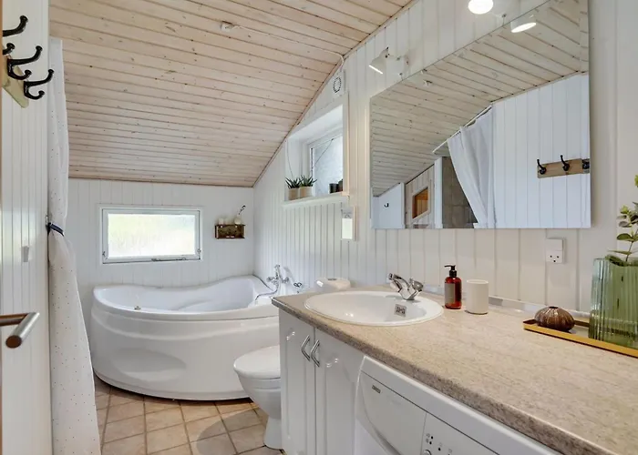 Monja - 2-2km From The Sea By Interhome *